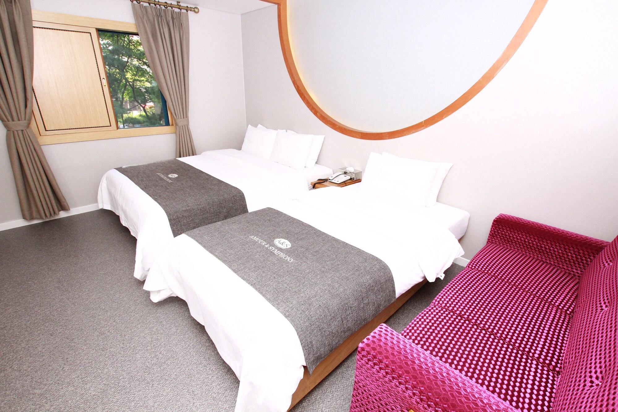 Amour Hotel Szuvon Kültér fotó