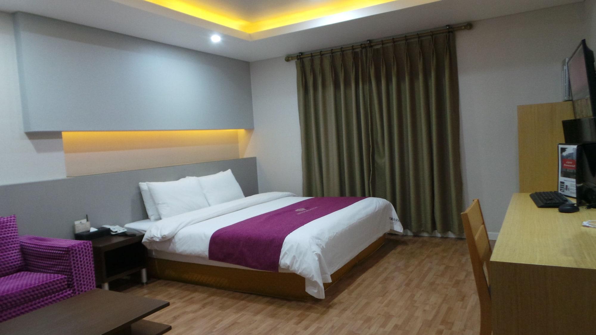 Amour Hotel Szuvon Kültér fotó