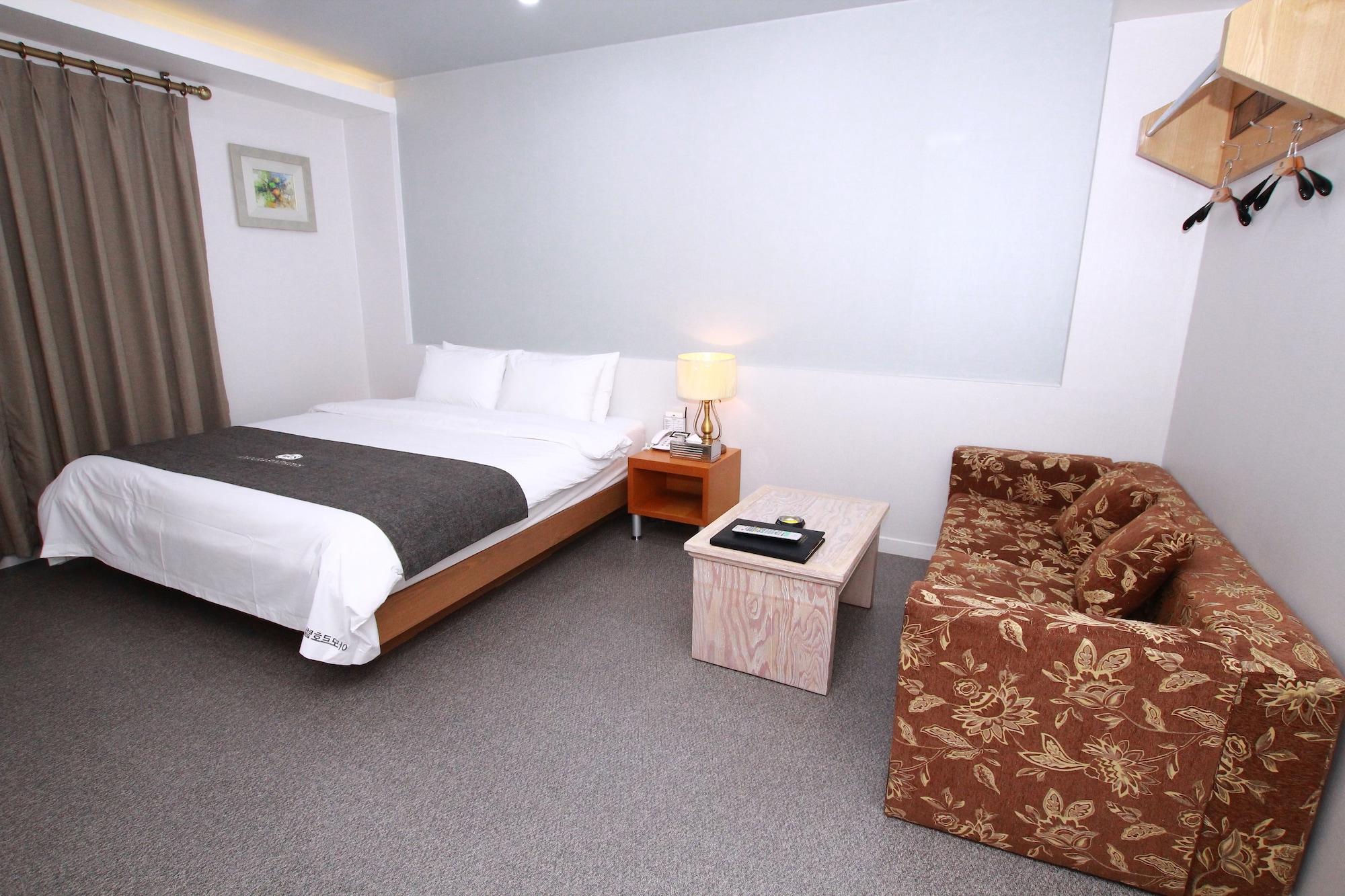 Amour Hotel Szuvon Kültér fotó
