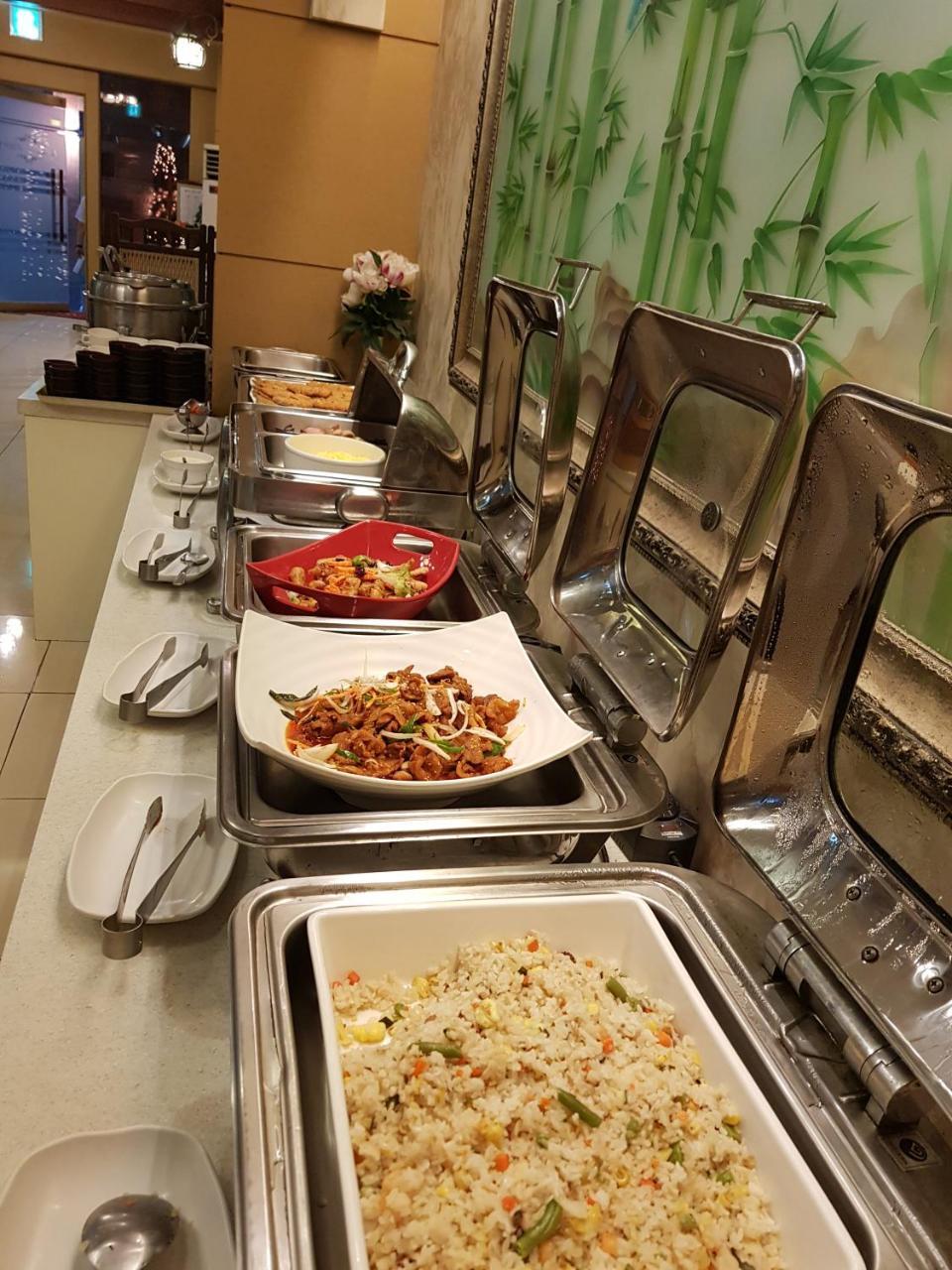 Amour Hotel Szuvon Kültér fotó