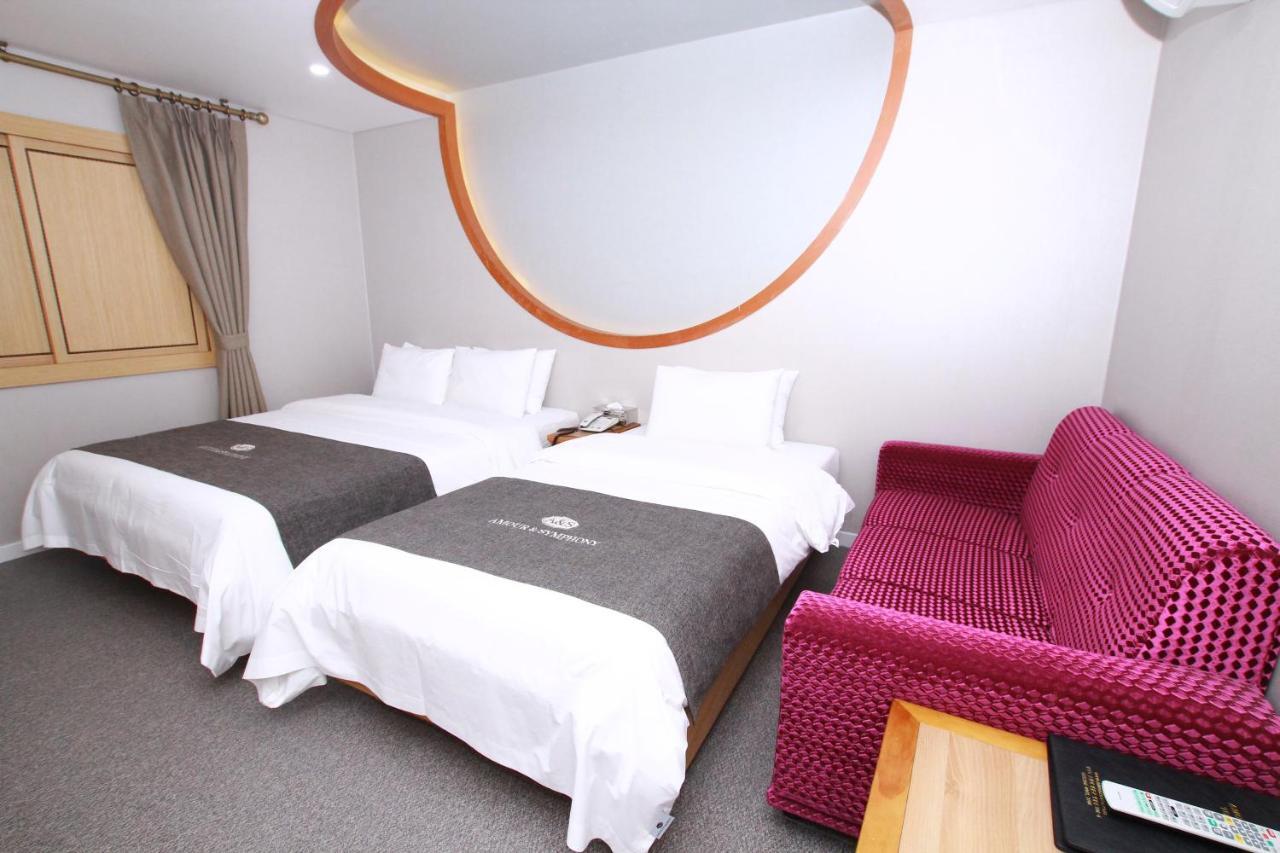 Amour Hotel Szuvon Kültér fotó
