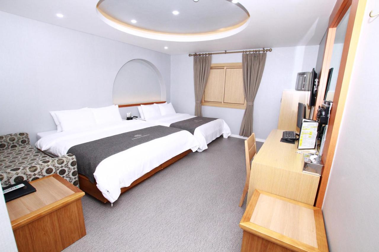 Amour Hotel Szuvon Kültér fotó