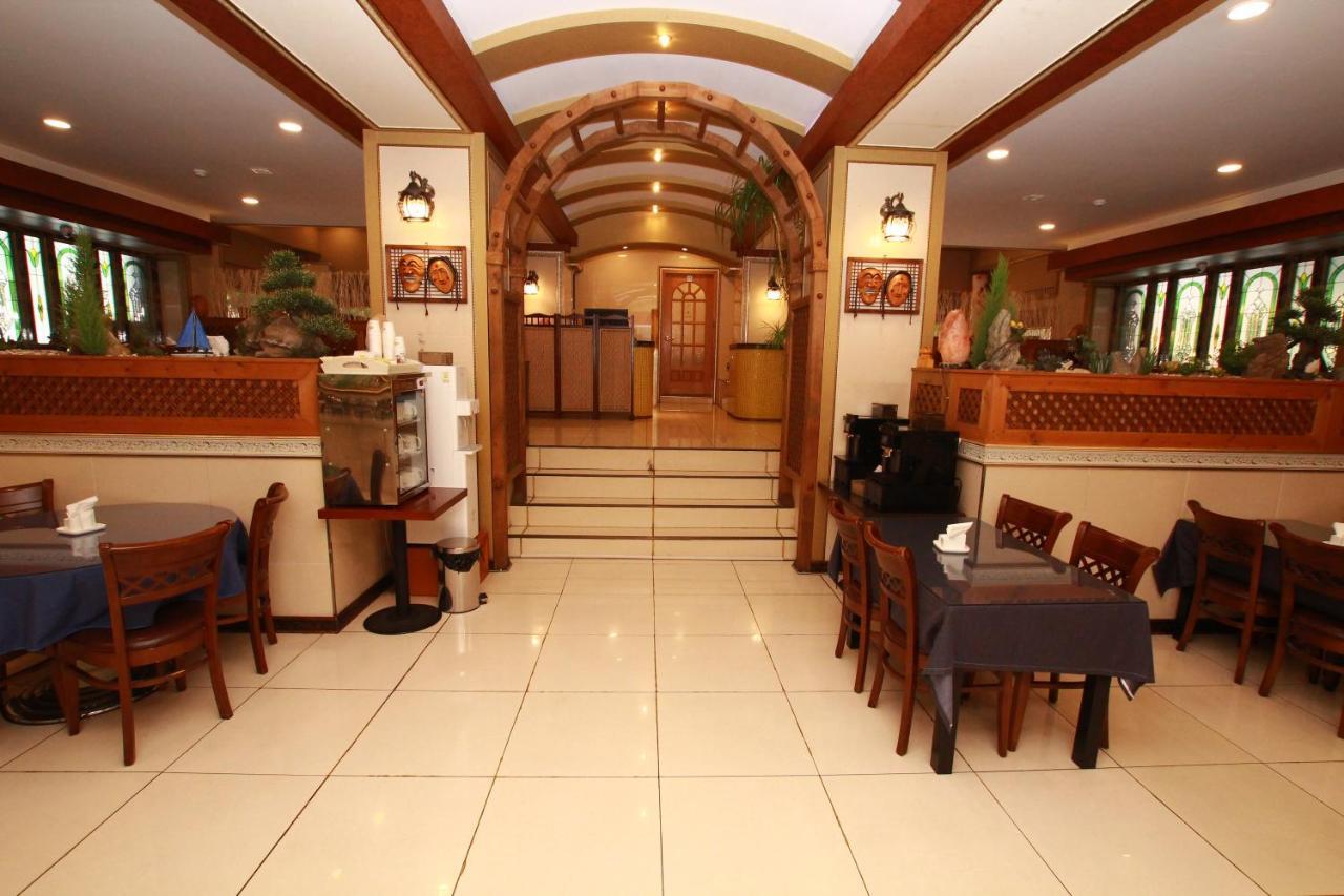 Amour Hotel Szuvon Kültér fotó