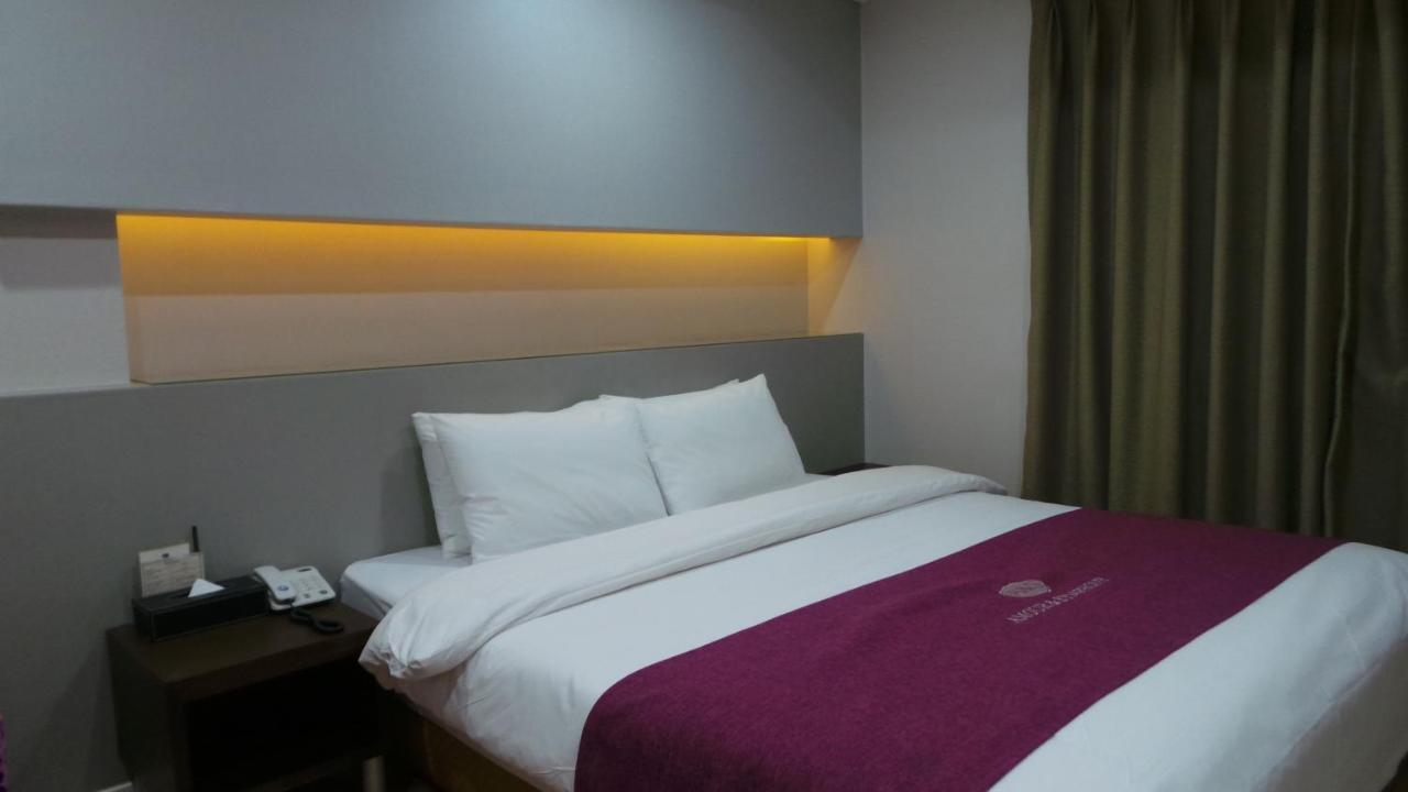 Amour Hotel Szuvon Kültér fotó